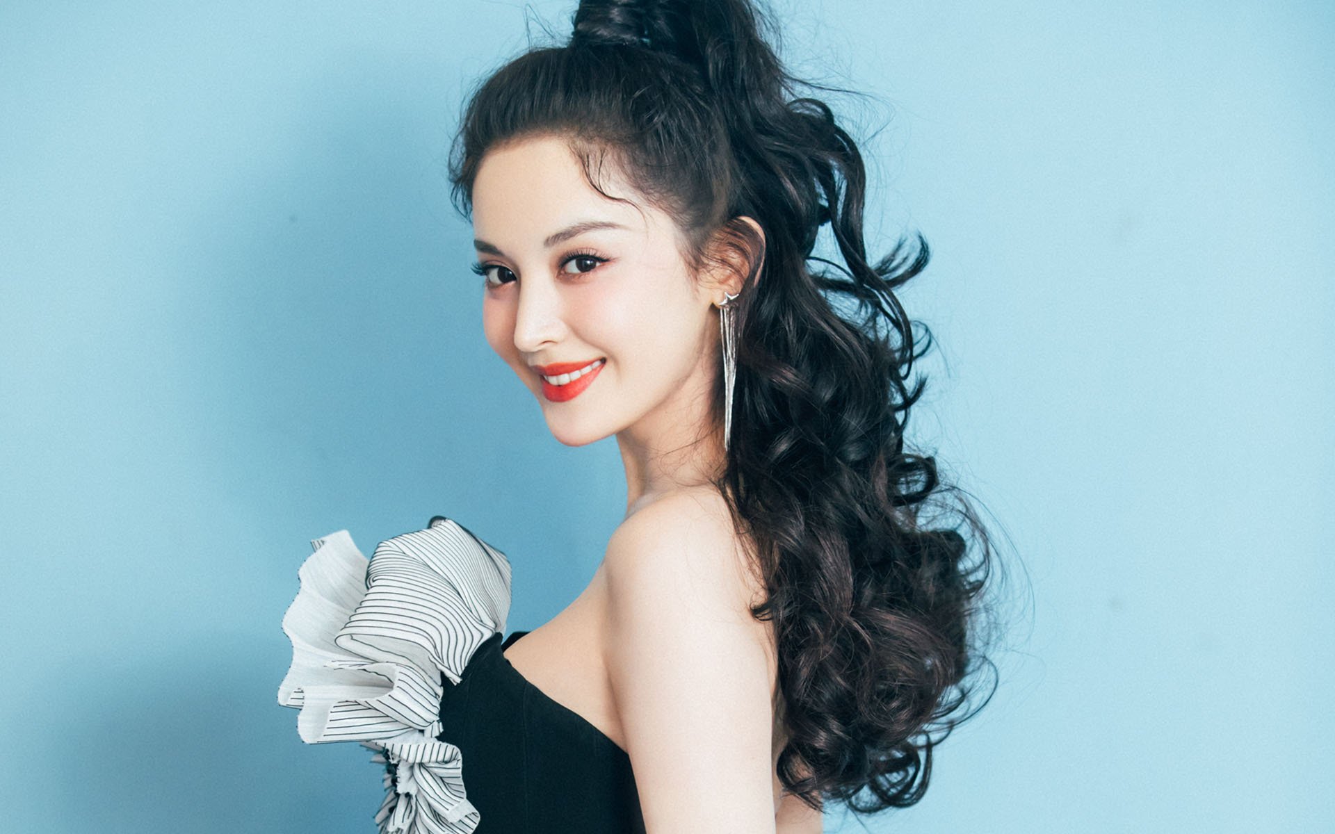 曼联将在季前热身赛对阵欧洲豪门，曼联热身赛时间