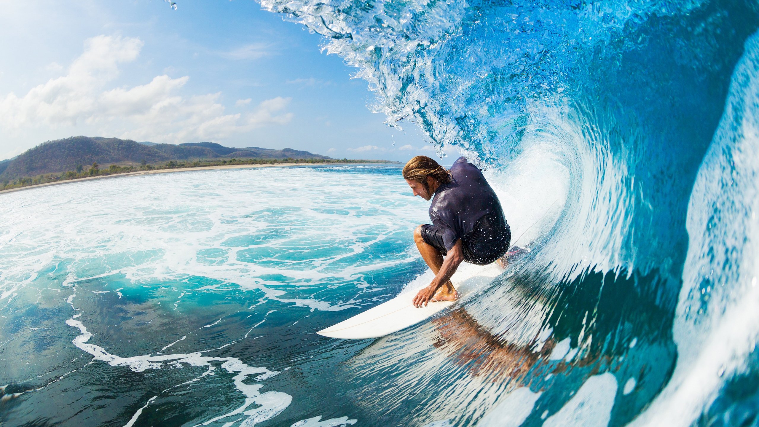 国际足球赛事的媒体传播策略被业界评为示范，足球媒介